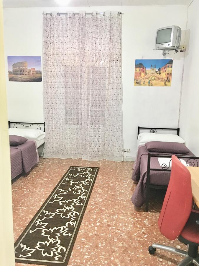 New Golden House Hostel โรม ภายนอก รูปภาพ